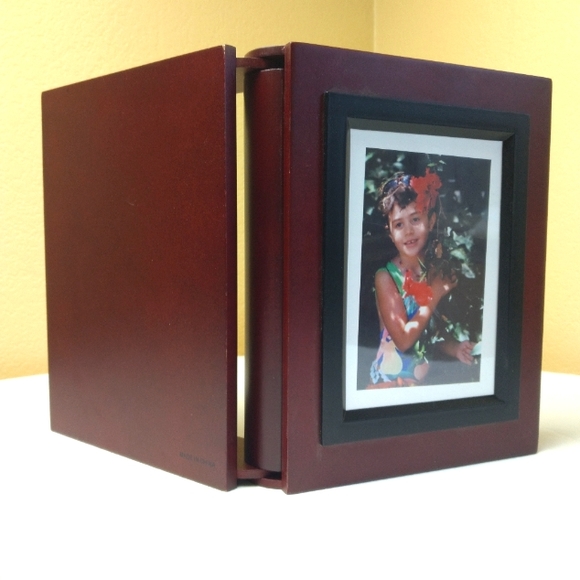 Wooden PHOTO Hinged 'Book' Holder - Picture 2 of 12